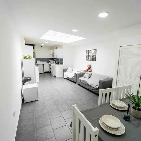 Stylish Cosy In Selly Oak Apartment *